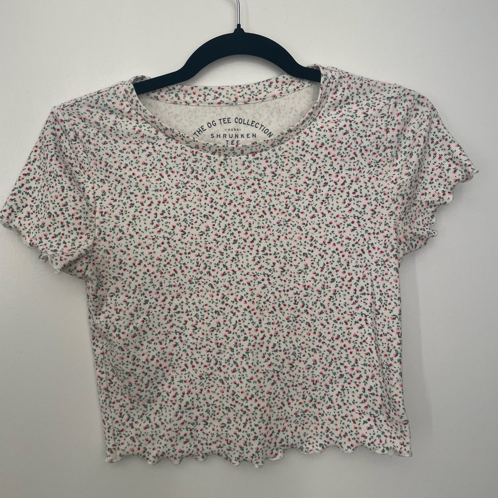 Aeropostale The OG Tee Collection Shrunken Tee Floral Crop Top Size Medium